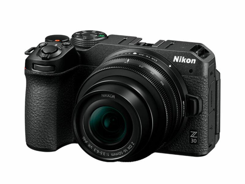 Nikon Z30 16 50 01