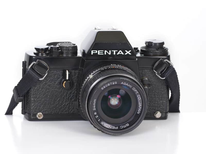 Pentax LX + SMC Pentax 24mm F2.8 -Käytetty-