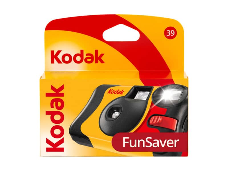 Kodak Fun Saver kertakäyttökamera 27+12 kuvaa salamalla